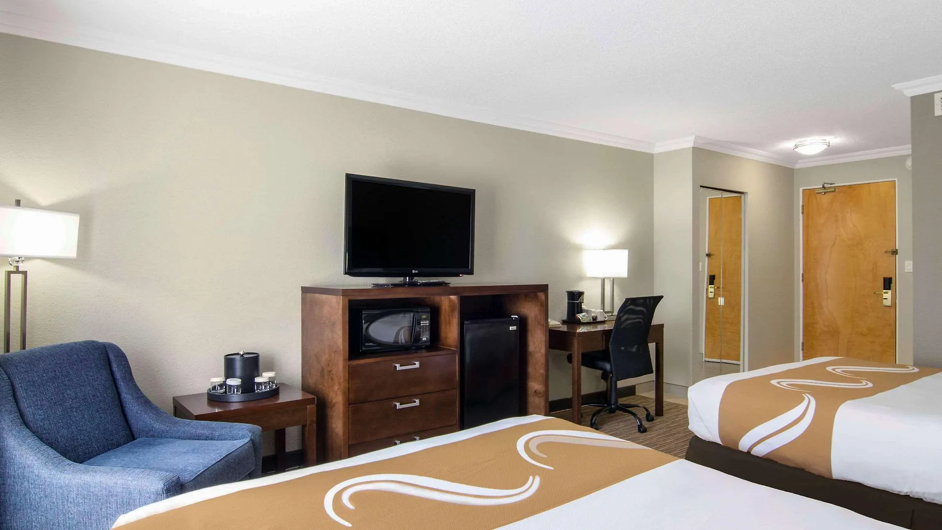 Quality Inn Downtown Inner Harbour Victoria Canada
