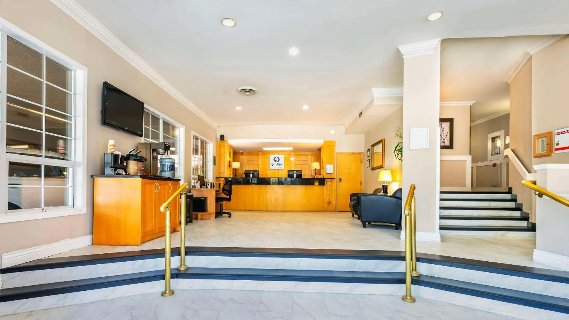 Quality Inn Downtown Inner Harbour Victoria