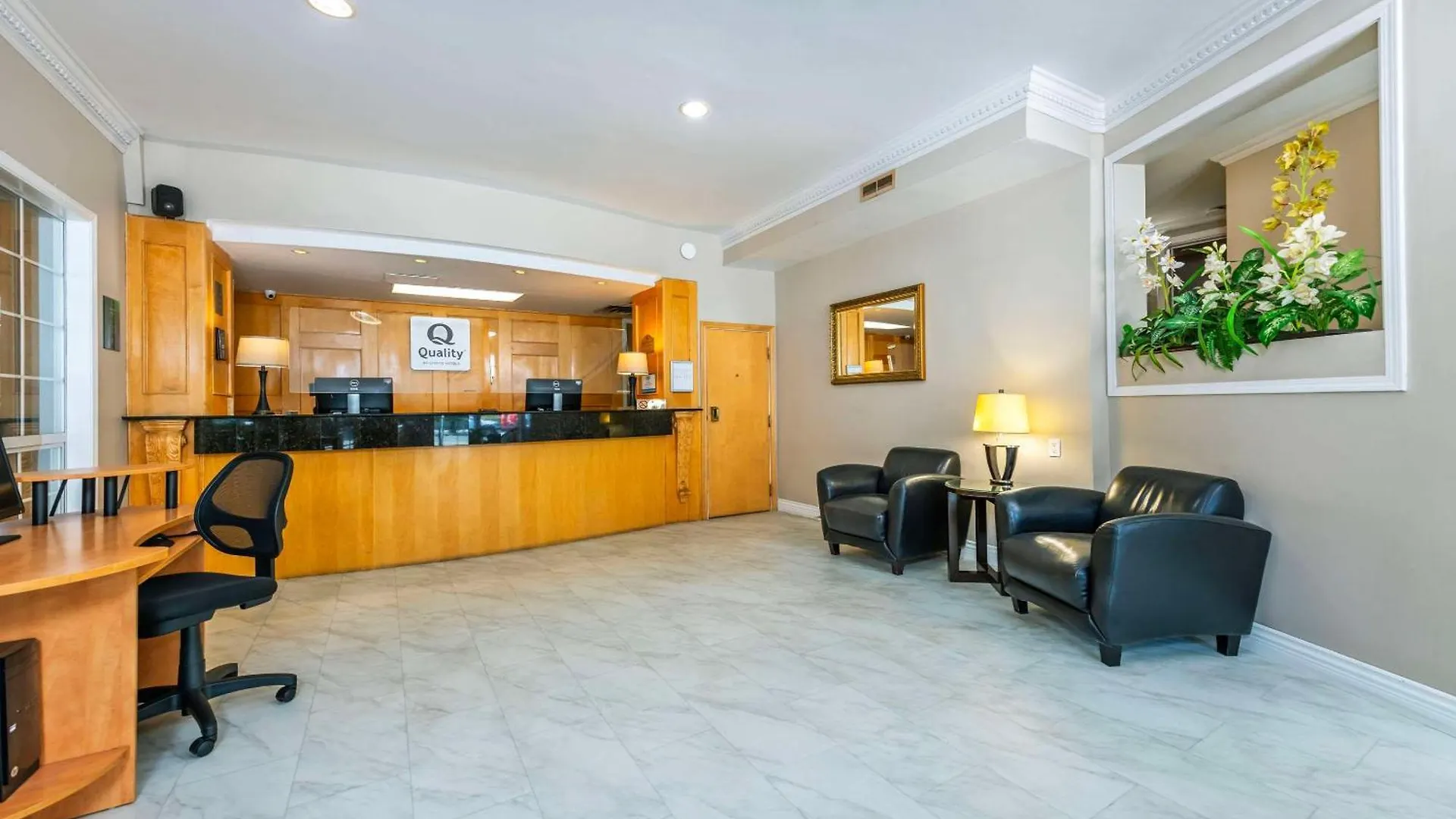 Quality Inn Downtown Inner Harbour Victoria